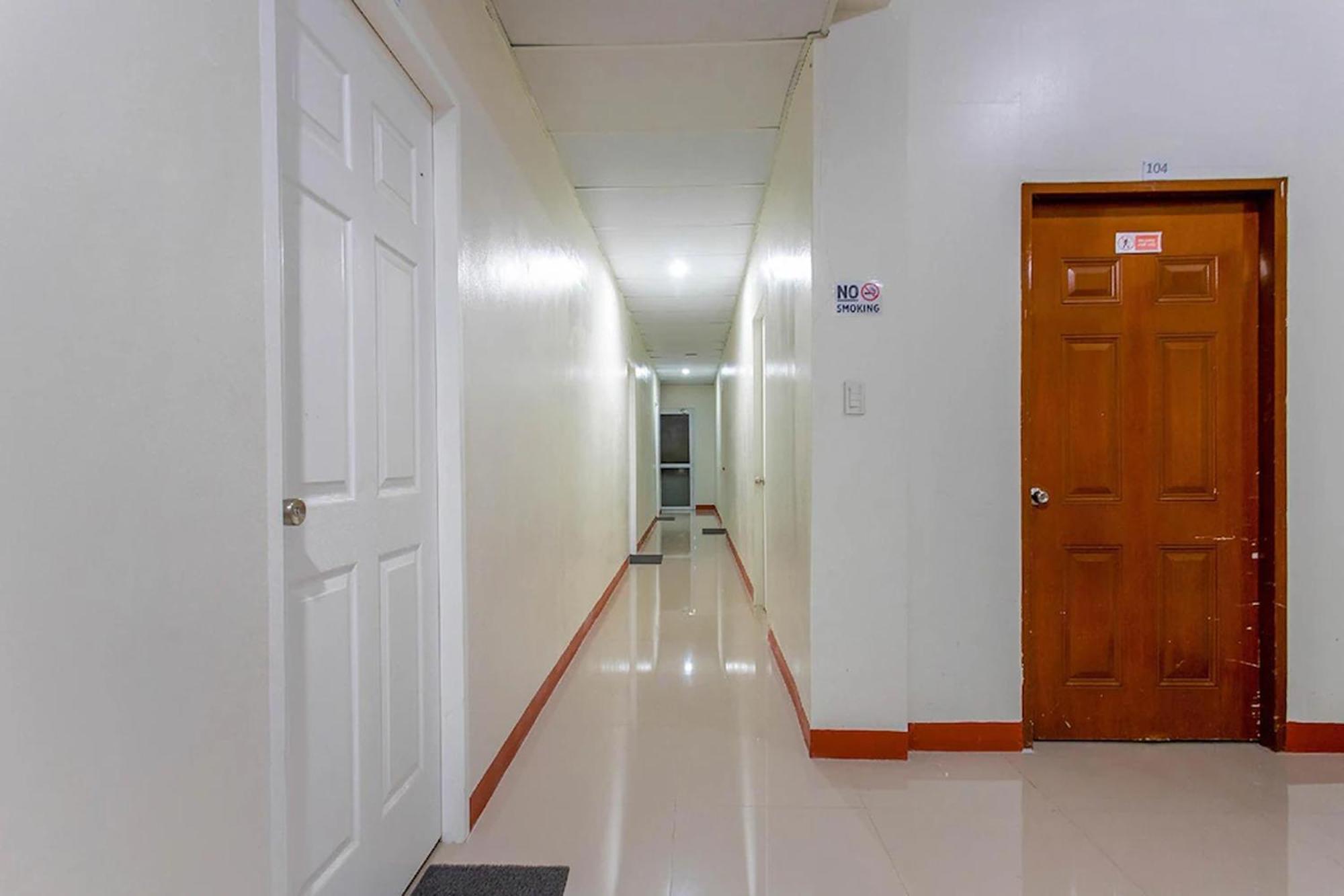 מלון Paranaque City La Belladoza Near Airport מראה חיצוני תמונה