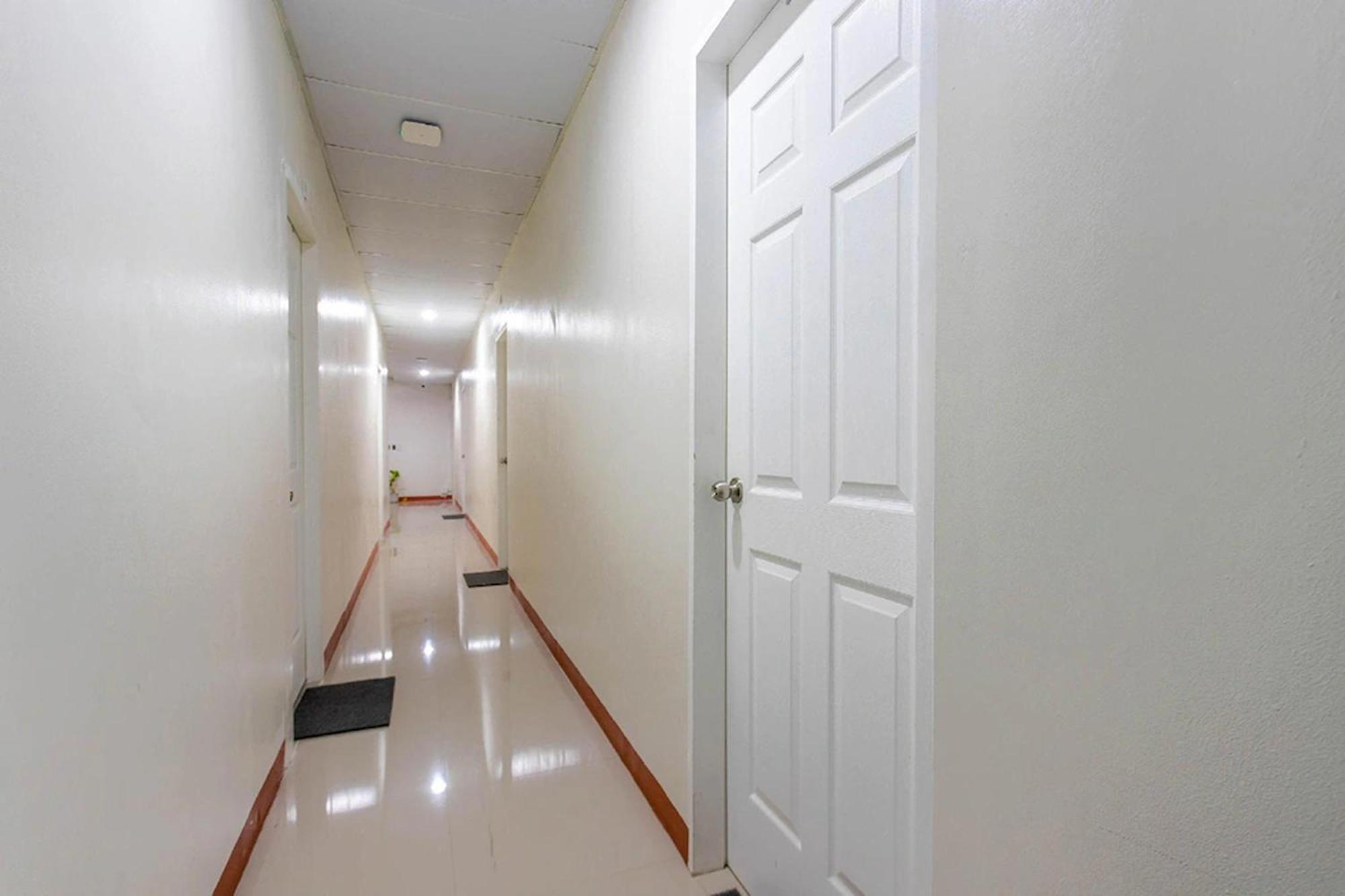 מלון Paranaque City La Belladoza Near Airport מראה חיצוני תמונה
